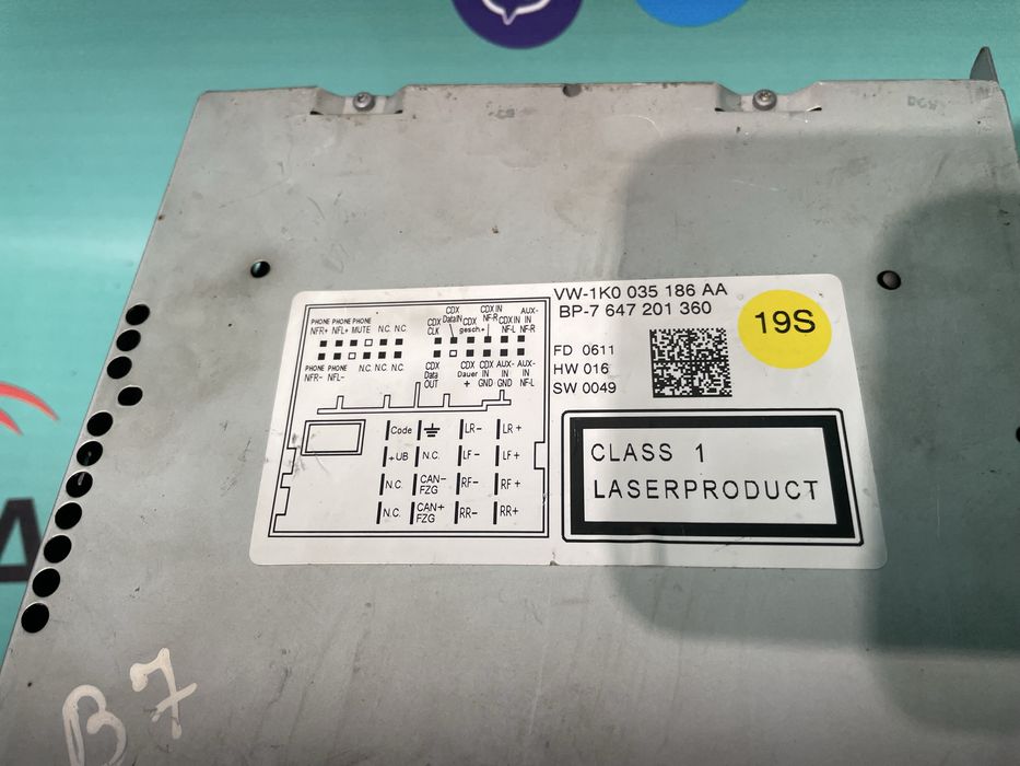 Магнітола 1K0035186AA для Volkswagen Passat Touran Golf V