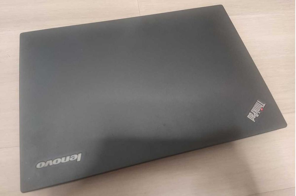 Laptop Lenovo ThinkPad T450S + zasilacz + stacja dokująca