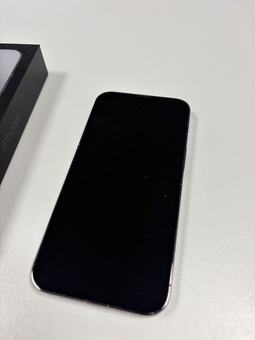 Iphone 13 pro com capa apple
