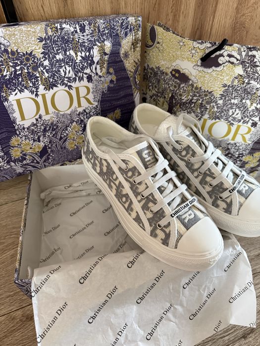 Кеди Dior.