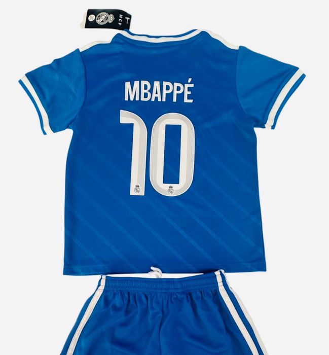 Дитяча футбольна форма МБАППЕ «Реал Мадрид»сезон 25/26 третій комплект