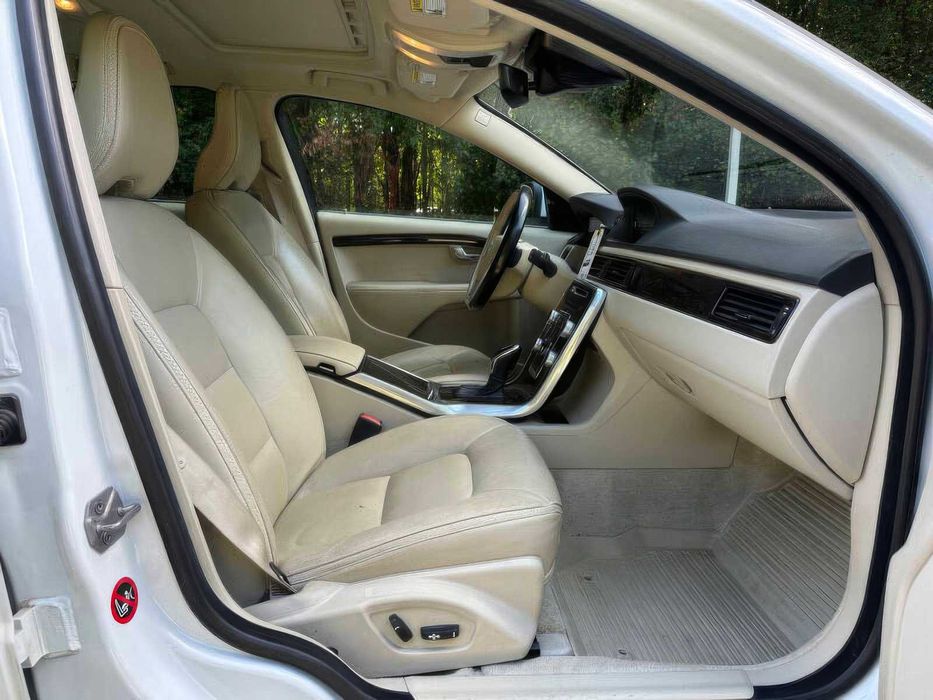 Volvo XC70 T6      2015