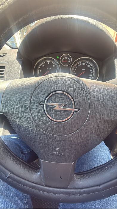 Opel Astra H 1.3 CDTI foto 5