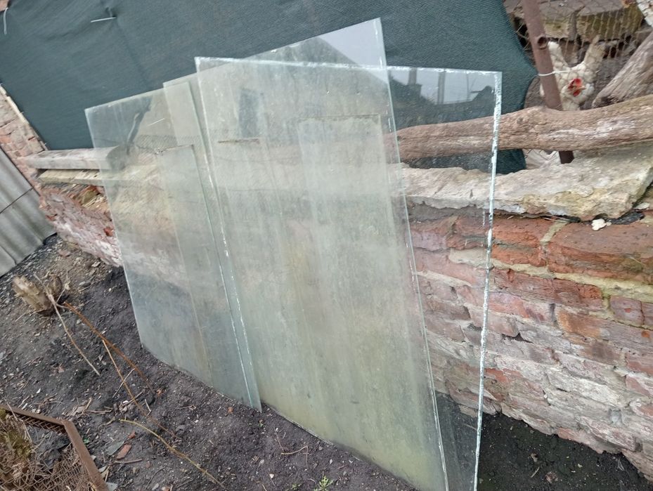 Оконные стекла б.у
