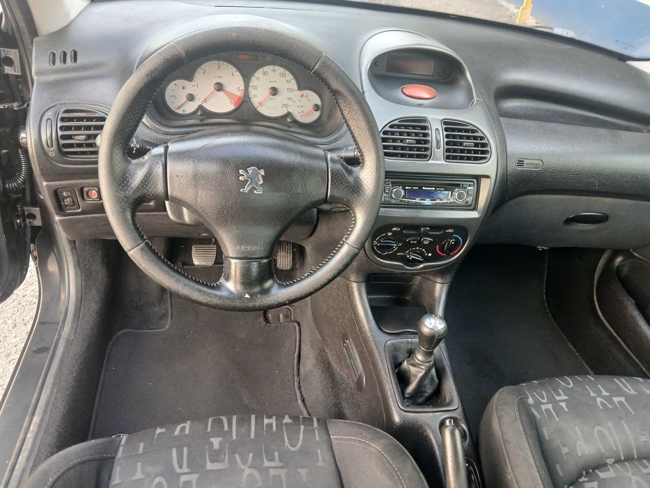 Peugeot 206 1.6 hdi 2 lugares