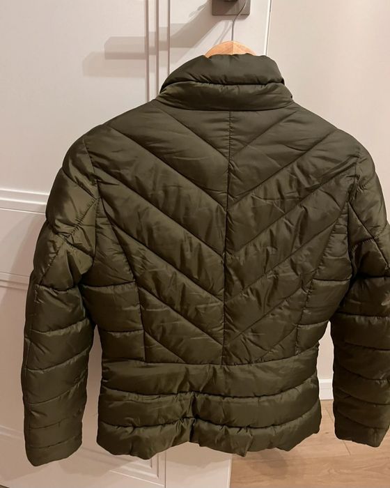 Kurtka ocieplana taliowana Reserved