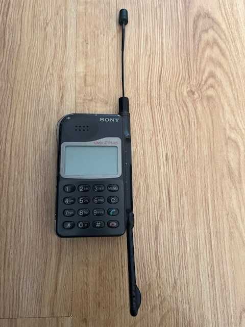 Telefon Sony CMD-Z1 Plus