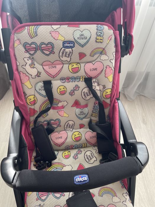 Коляска chicco (очень легкая)