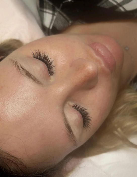 Stylizacja , przedłużanie rzęs