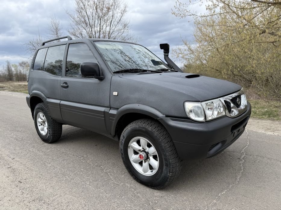 Nissan Terrano II