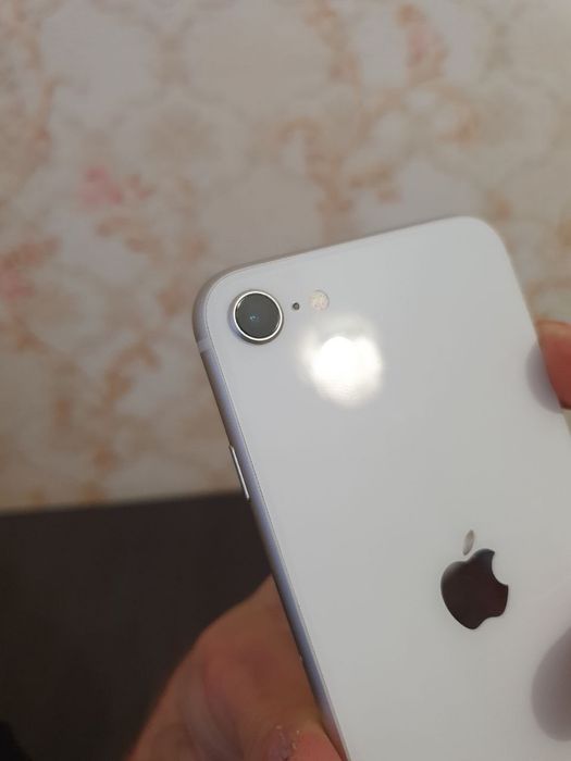 IPhone SE 2020 64GB ОПИС