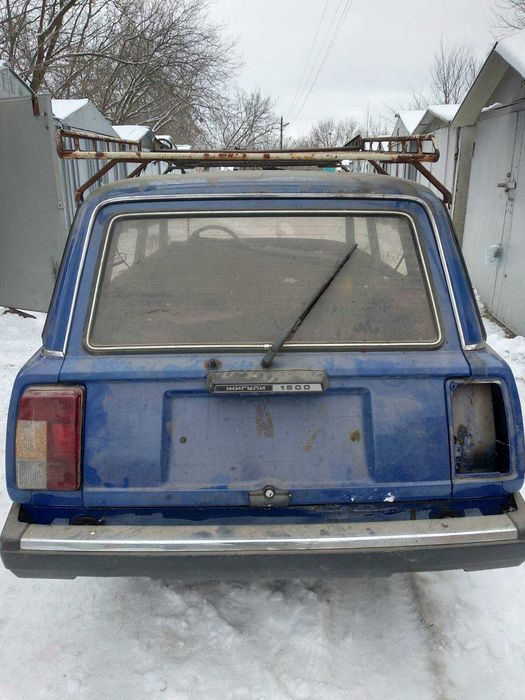 Кузов ВАЗ 2104 першої комплектації.