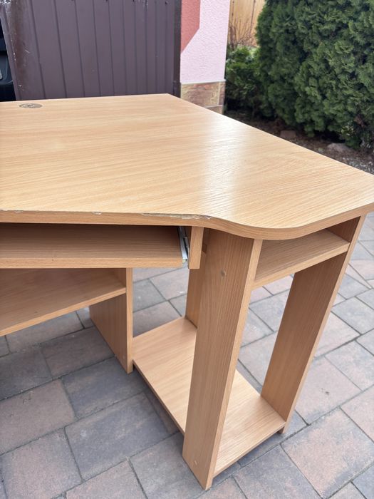 Biurko w stanie bardzo dobrym