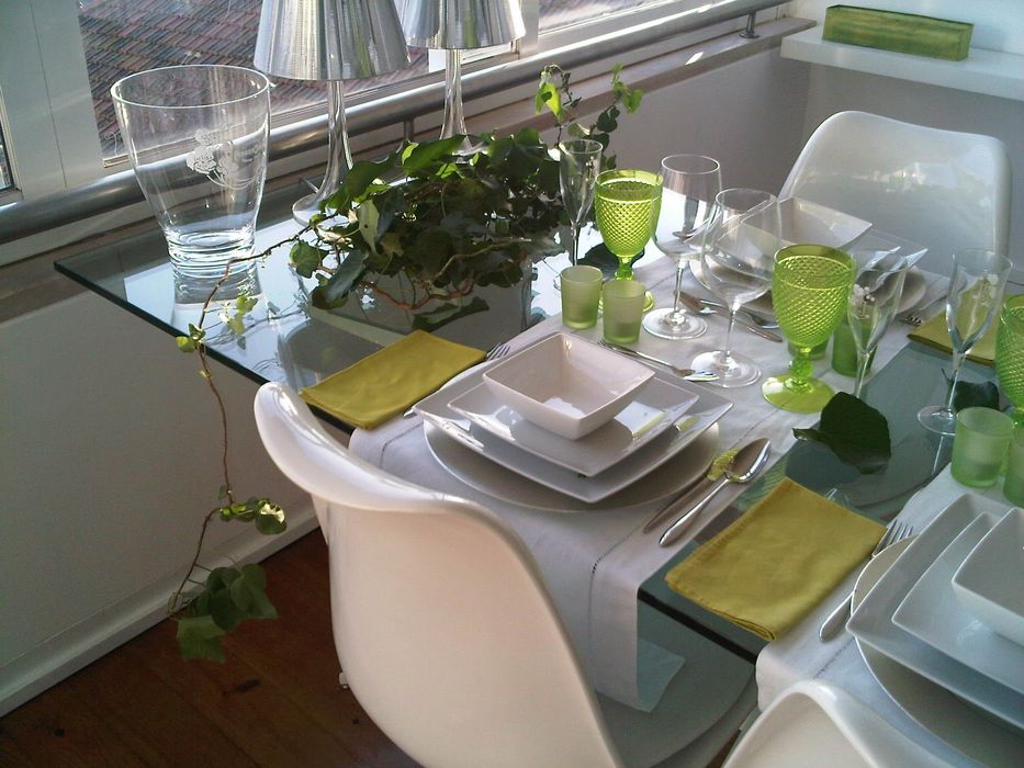 Mesa de Jantar Tampo de Vidro Design Isbone