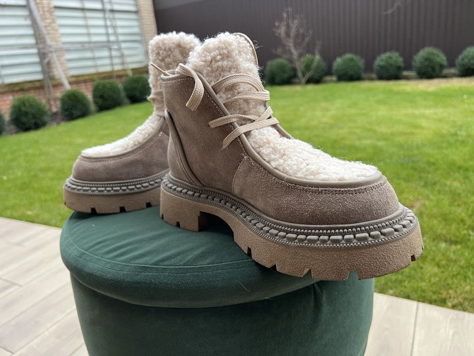 Трендові жіночі зимові черевики на платформі