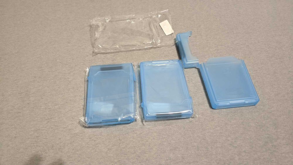ETUI na dyski 2.5 plastikowe