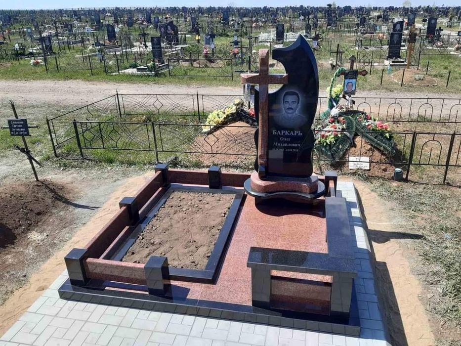 Изготовление памятников,укладка плитки