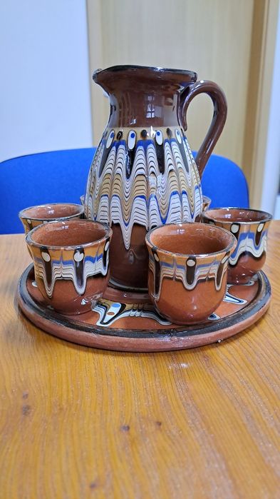 2 zestawy ceramiki bułgarskiej z czasów PRL