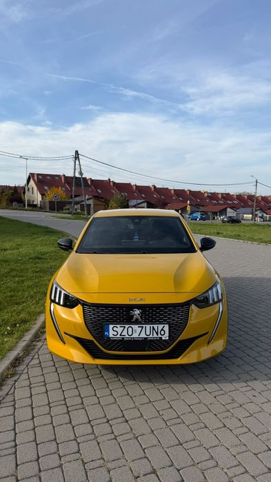 Peugeot 208 GT  !!!