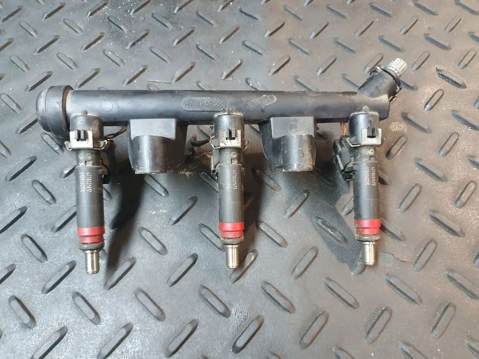 Listwa wtryskowa Volkswagen FOX 03D906031C POLO FABIA