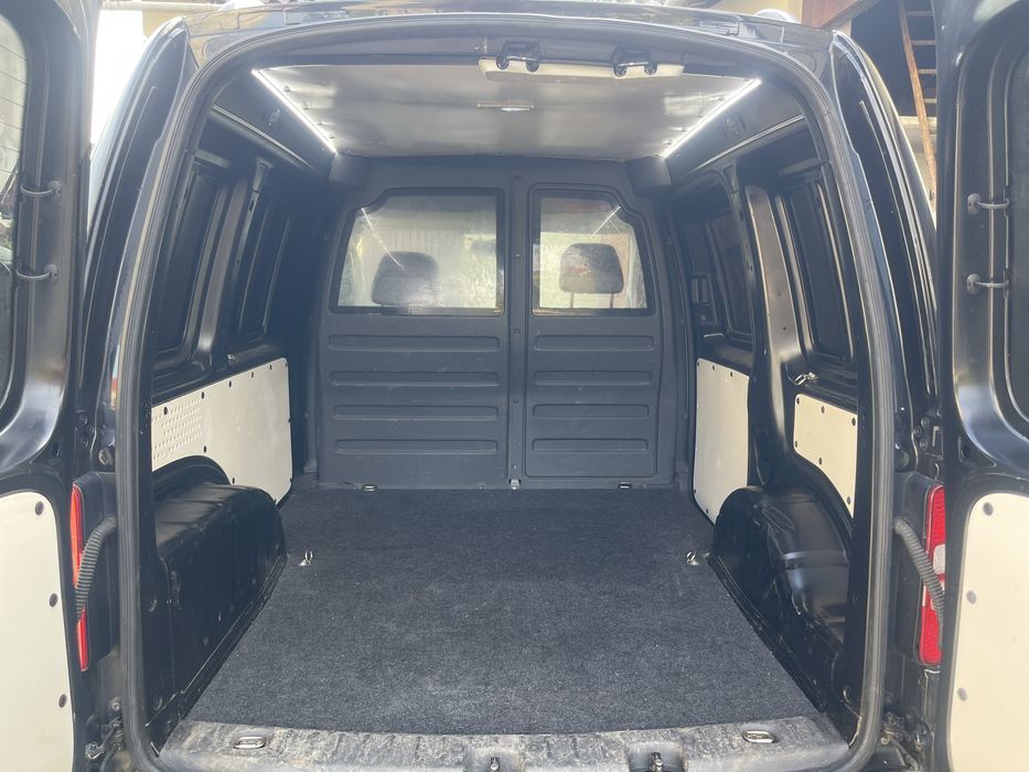 VW Caddy 2.0 TDI 140KM 4Motion -Webasto -Grzane Fotele