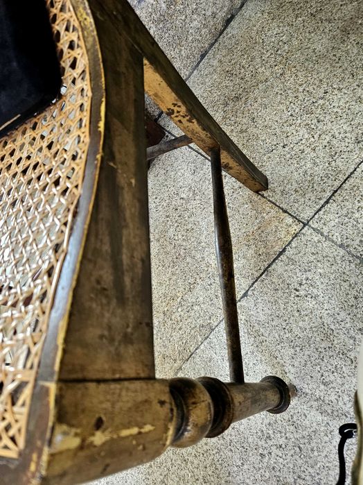 Cadeira vintage  em bom estado