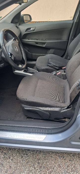 Opel astra h 2009 r 1.4 benzyna