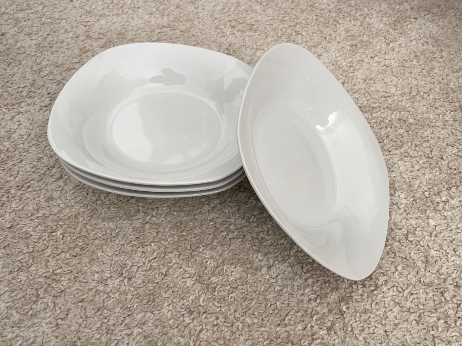 4 pratos de sopa