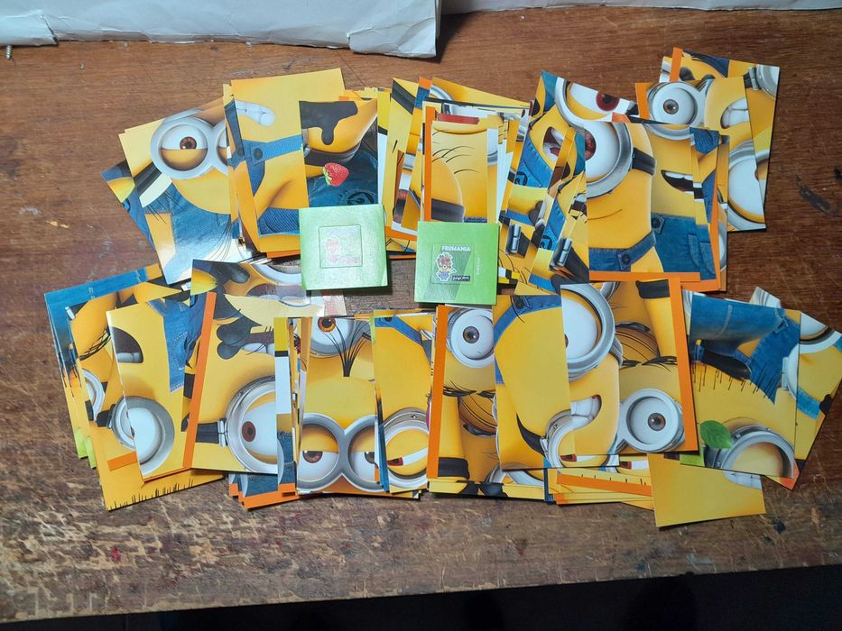 Lote de 139 Cromos dos Minions da série Frutomania