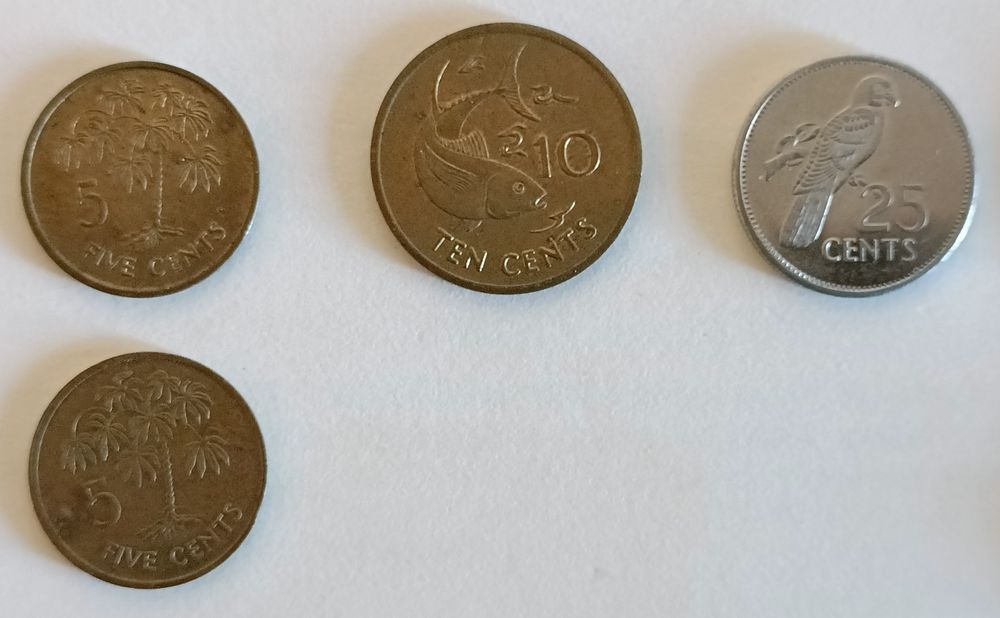 Moedas de República das Seychelles. SR: Seychelles Rupees