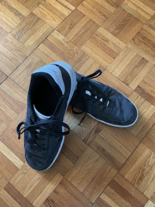 Młodzieżowe półbuty typu sneakersy czarne firmy SPRANDI rozmiar 43