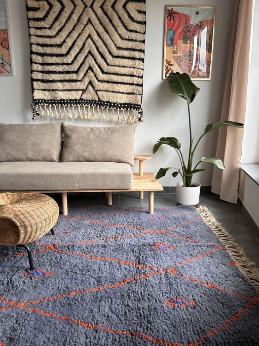 Marokański, ręcznie tkany, wełniany dywan