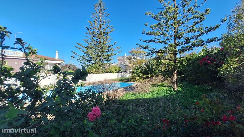 Plot of land with approved project in Albufeira, in the Pateo area, measuring 791 m²