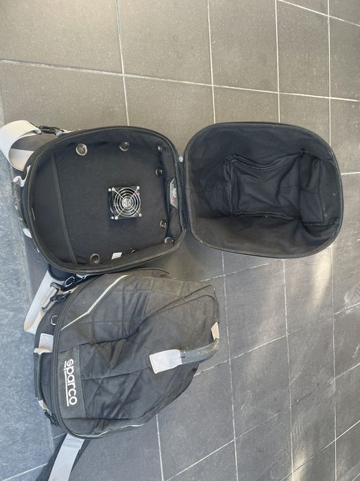 2 Sacos para capacetes