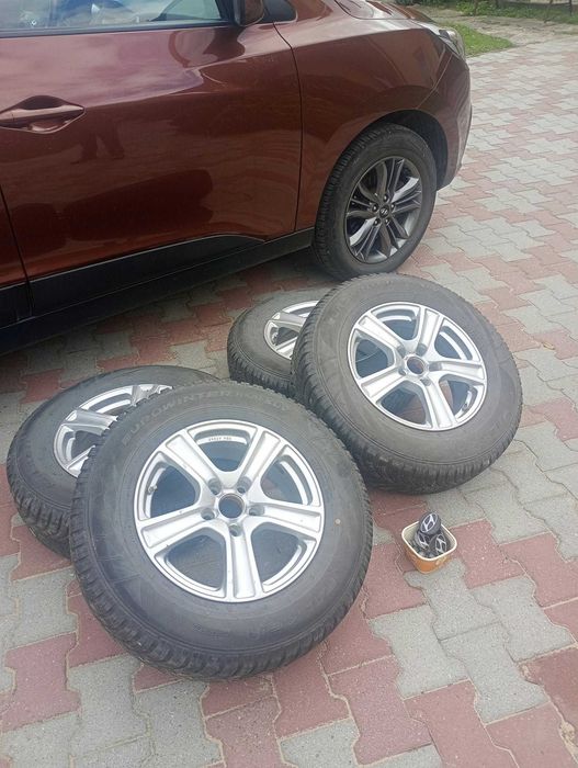 Samochód osobowy HYUNDAI IX35