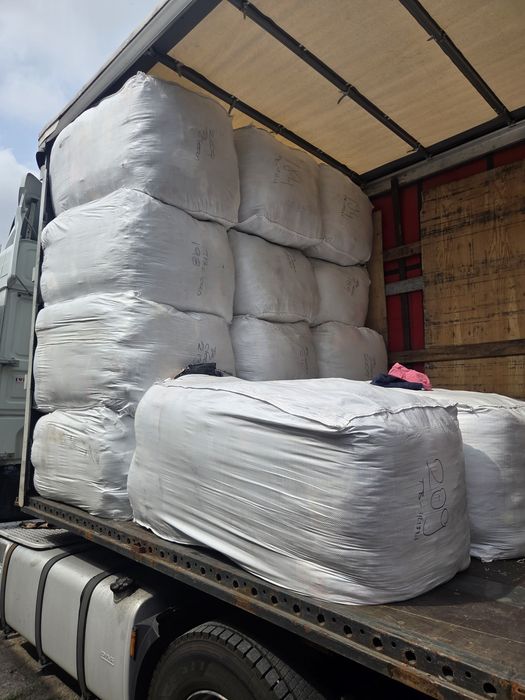 Odziez uzuwana z Irlandi d2d Modna odzież cenna 5,99 zl kg