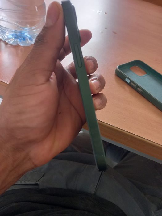 Iphone 13 verde sem marcas de uso