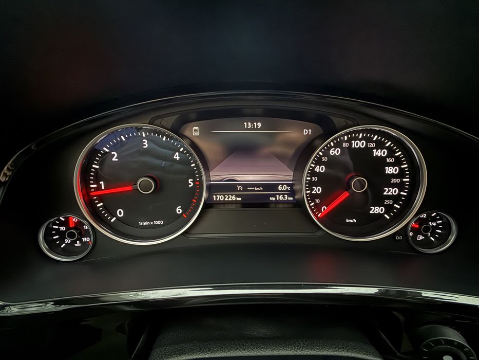 Продам автомобиль VOLKSWAGEN TOUAREG, фольцваген туарег