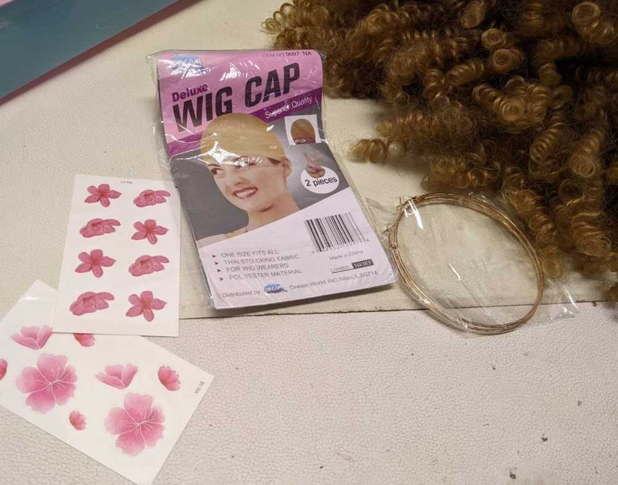 Парик с аксессуарами