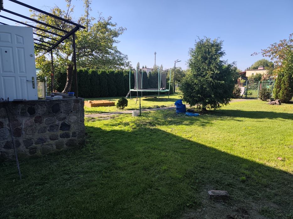 Działka ROD z murowanym , piętrowym  domkiem