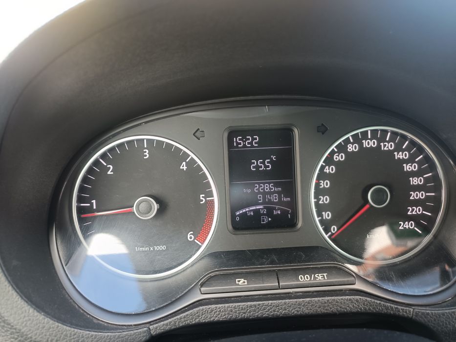 Volkswagen Polo 1.2 .