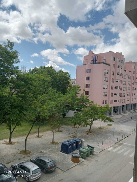 ALUGA-SE quarto só para UMA PESSOA