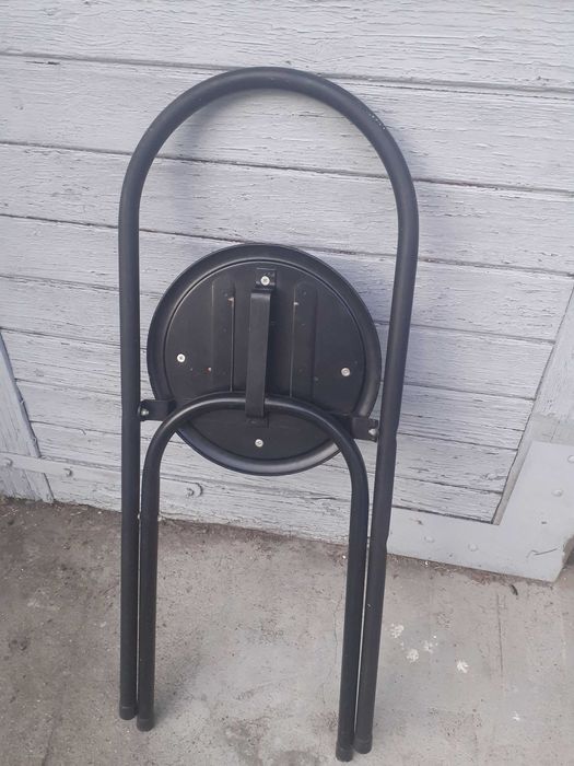 Sprzedam fotele obrotowe od 40 do 80 zł. i krzesła składane, w opisie