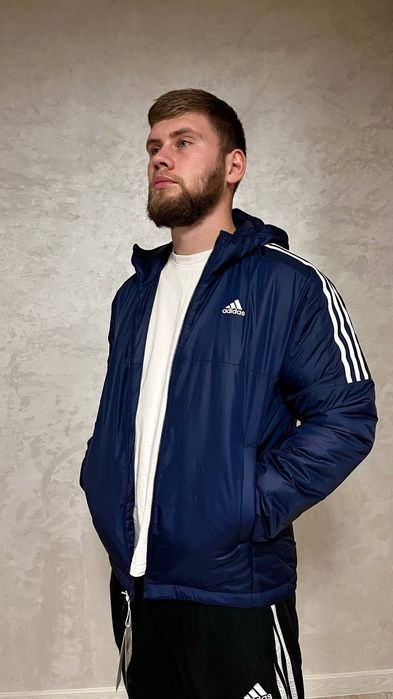 Чоловіча оригінальна утеплена куртка Адідас Essentials Insulated