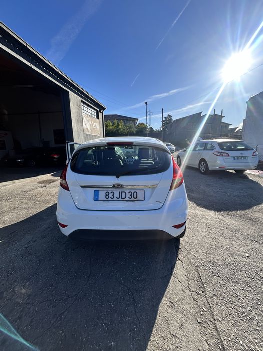 Ford Fiest Branco