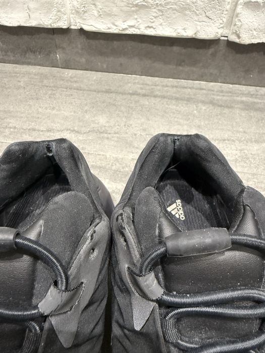 Buty Adidas Yeezy Boost 700 MNVN Triple Black 40 2/3