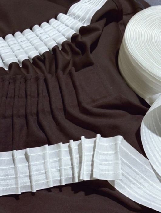 Готовий комплект на кухню! Штори 2шт. По 1.40м. Висота 1.60м. +тюль.