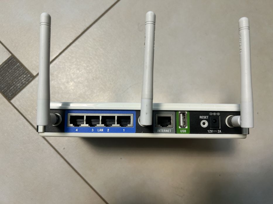 Роутер D-link dir-655