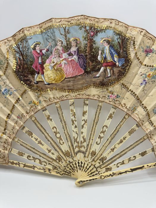 Leque Francês Elegante – Circa 1780, Estilo Luís XVI Rococó