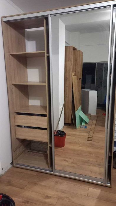 Шафа купе. Ідеальний стан. Розмір 160*240*0,60 см.